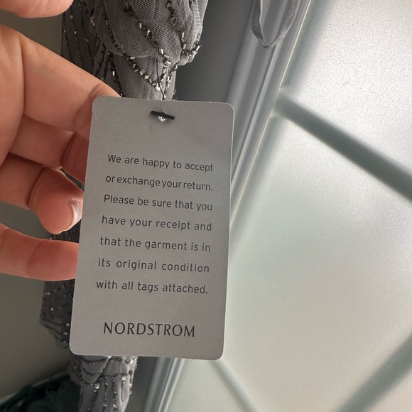 Adrianna Papell sequined scalloped dress - Picture 10 of 10